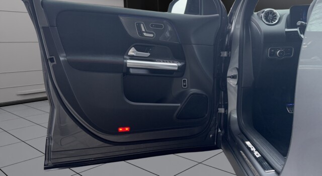 MERCEDES-BENZ GLA 35 AMG GLA AMG 35 4Matic 8G-DCT