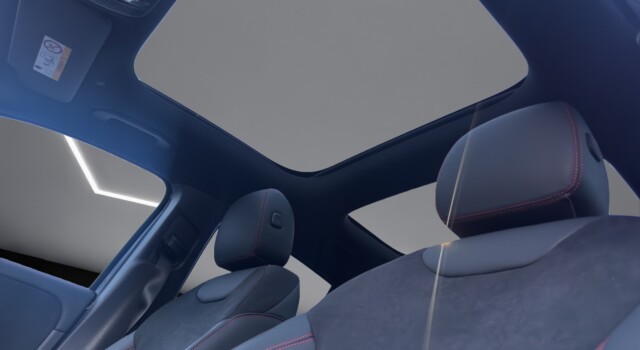 MERCEDES-BENZ GLA 200 7G-DCT