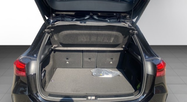 MERCEDES-BENZ GLA 250 4Matic 8G-DCT Swiss Star