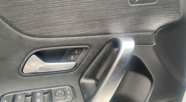MERCEDES-BENZ A 220 4Matic 8G-DCT
