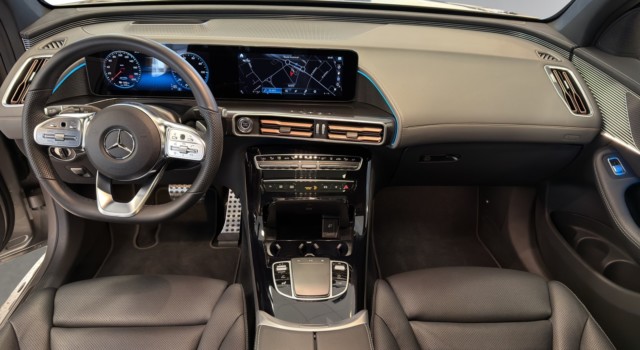 MERCEDES-BENZ EQC 400 AMG Line 4Matic