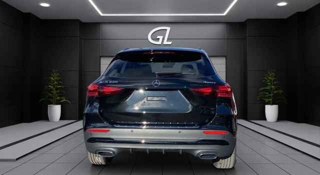 MERCEDES-BENZ GLA 220 4Matic 8G-DCT
