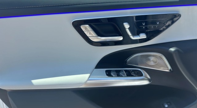 MERCEDES-BENZ E 400 e 4Matic EQ Hybrid 9G-Tronic