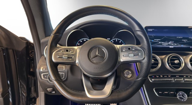 MERCEDES-BENZ C 200 AMG Line 4Matic