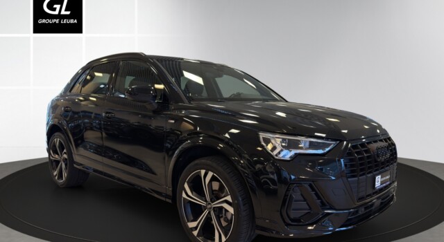 AUDI Q3 45 TFSI e S line Attraction S-tronic