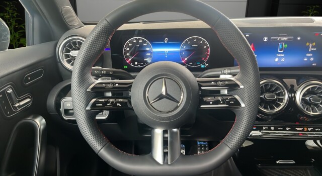 MERCEDES-BENZ A 250 4Matic 8G-DCT