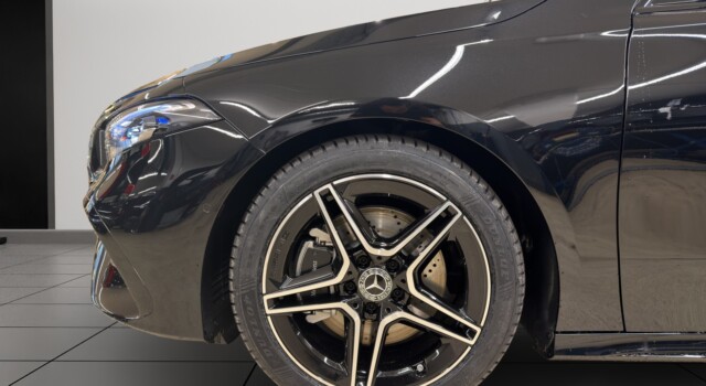 MERCEDES-BENZ A 220 4Matic 8G-DCT