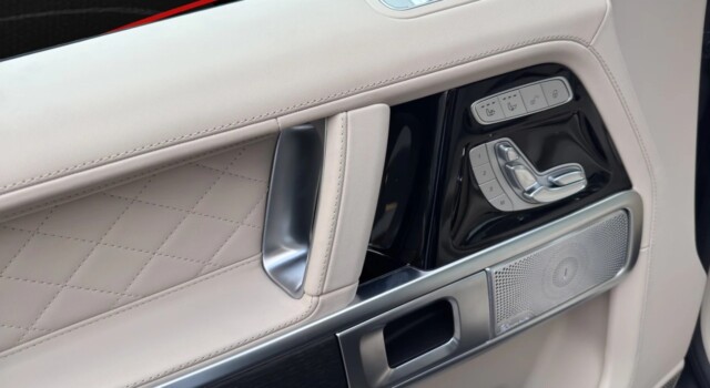 MERCEDES-BENZ G 63 AMG 9G-Tronic