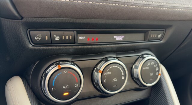 MAZDA 2 G 90 Revolution