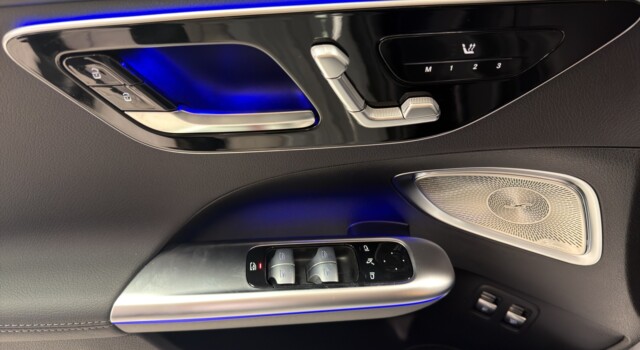 MERCEDES-BENZ C 300 e EQ Hybrid