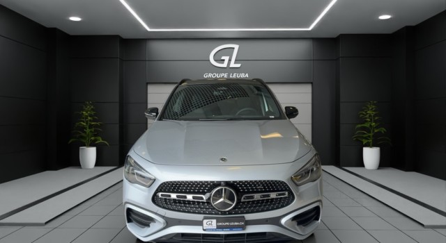 MERCEDES-BENZ GLA 200 7G-DCT