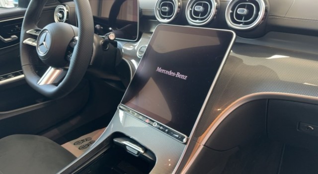 MERCEDES-BENZ C 300 de T 4Matic
