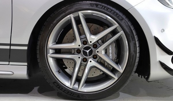 MERCEDES-BENZ A 45 AMG 4Matic