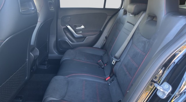 MERCEDES-BENZ A 180 Night Star 7G-DCT
