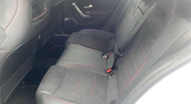 MERCEDES-BENZ A 220 4Matic 8G-DCT