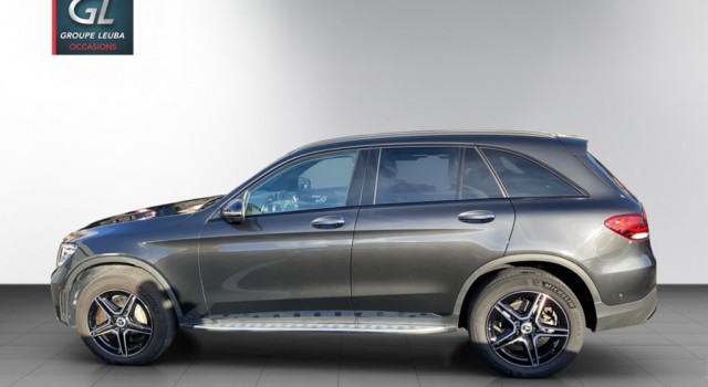 MERCEDES-BENZ GLC 300 e AMG Line 4Matic