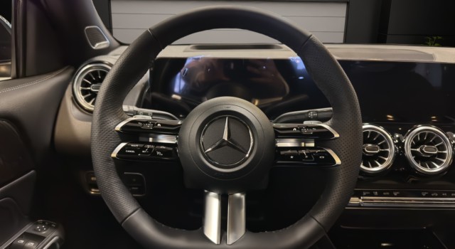 MERCEDES-BENZ GLB 250 4Matic 8G-Tronic