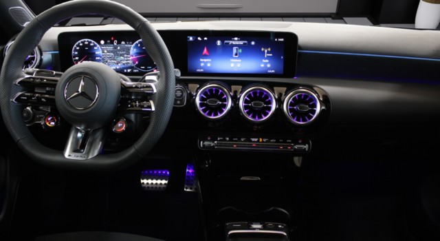 MERCEDES-BENZ A 35 AMG A AMG 35 4Matic 8G-DCT