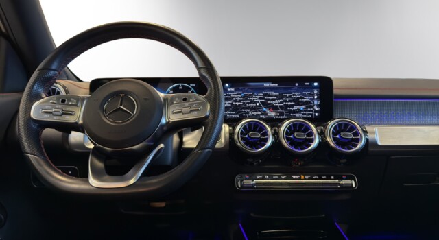 MERCEDES-BENZ EQB 350 AMG Line 4Matic
