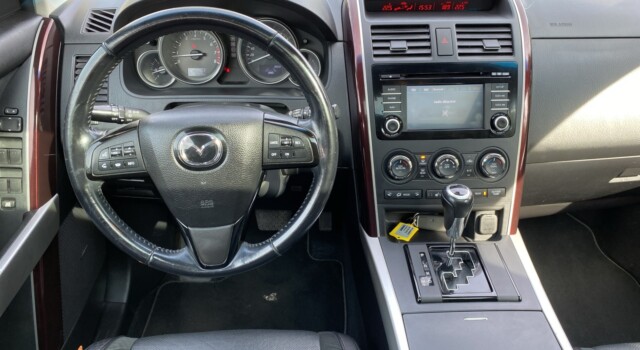 MAZDA CX-9 3.7 V6 Revolution Automatic