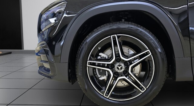 MERCEDES-BENZ GLB 220 d 4Matic 8G-Tronic