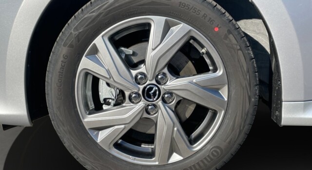 MAZDA 2 Hybrid Exclusive-line