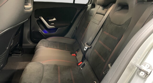 MERCEDES-BENZ A 200 Night Star 7G-DCT