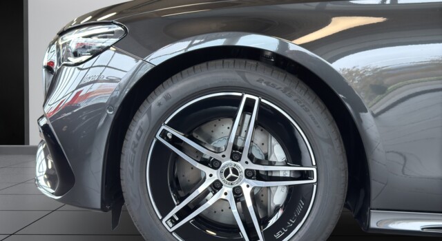 MERCEDES-BENZ E 220 d 4Matic 9G-Tronic
