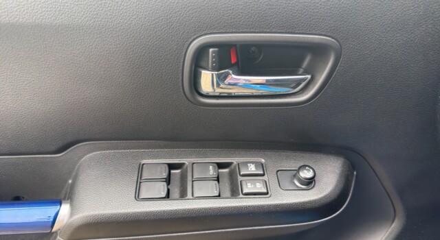 SUZUKI IGNIS 1.2i Com.TopHybr4x4