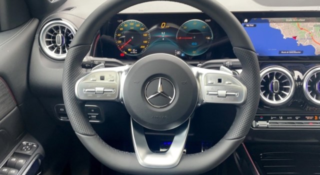 MERCEDES-BENZ EQB 350 66,5 kWh 4Matic Swiss Star