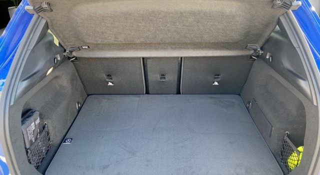 MERCEDES-BENZ EQA 350 66,5 kWh 4Matic Excellence