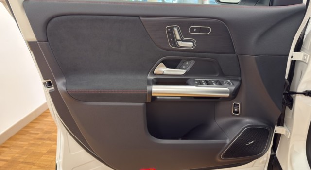 MERCEDES-BENZ EQA 250 + 70,5kWh Excellence