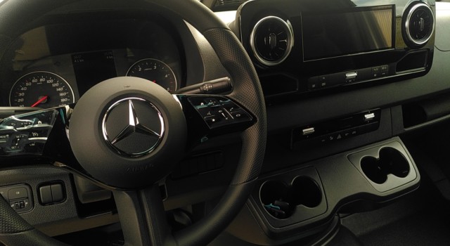 MERCEDES-BENZ Sprinter 317 CDI PRO CH 3665mm S