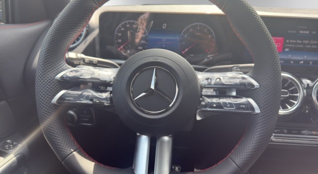 MERCEDES-BENZ GLA 250 4Matic Swiss Star