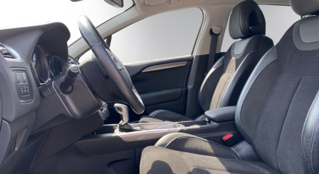 CITROEN C4 1.2 Pure Tech Shine