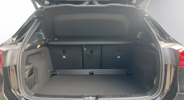 MERCEDES-BENZ GLA 220 4Matic 8G-DCT