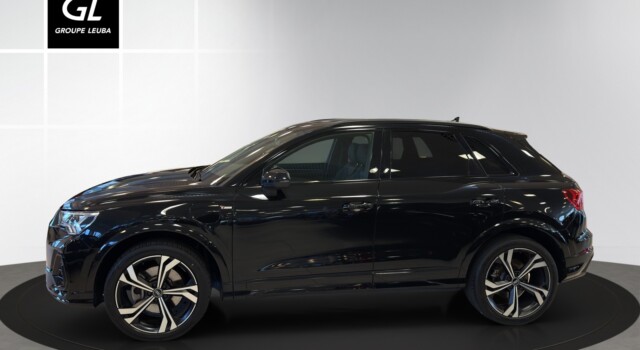 AUDI Q3 45 TFSI e S line Attraction S-tronic