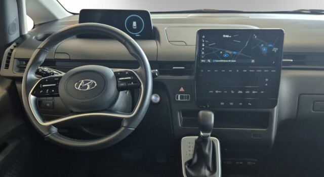 HYUNDAI STARIA Wagon 2.2 CRDi Amplia 4WD A