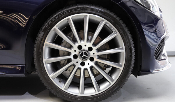 MERCEDES-BENZ C 200 AMG Line 4Matic