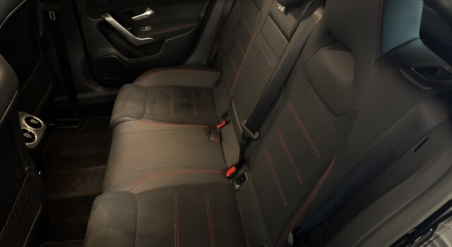 MERCEDES-BENZ A 220 4Matic 8G-DCT