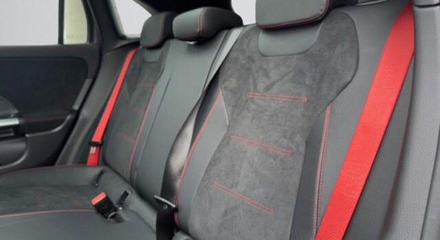 MERCEDES-BENZ GLA 35 AMG GLA AMG 35 4Matic 8G-DCT