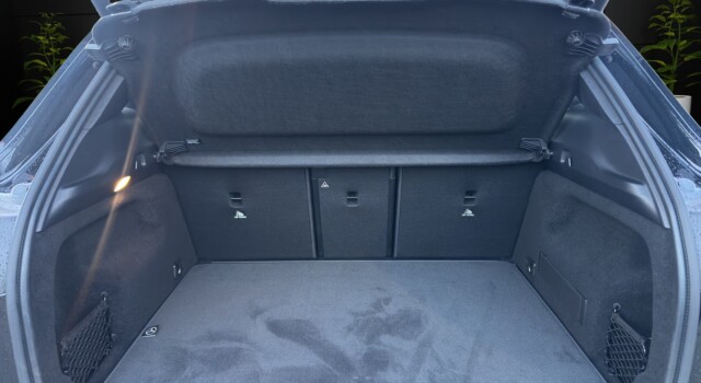 MERCEDES-BENZ GLA 200 7G-DCT