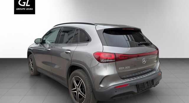 MERCEDES-BENZ EQA 300 AMG Line 4Matic