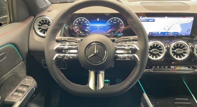 MERCEDES-BENZ GLB 250 4Matic 8G-Tronic