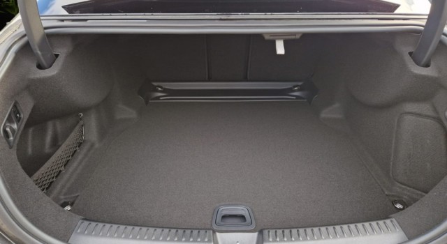 MERCEDES-BENZ E 220 d 4Matic 9G-Tronic