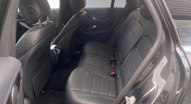 MERCEDES-BENZ GLC 300 e AMG Line 4Matic