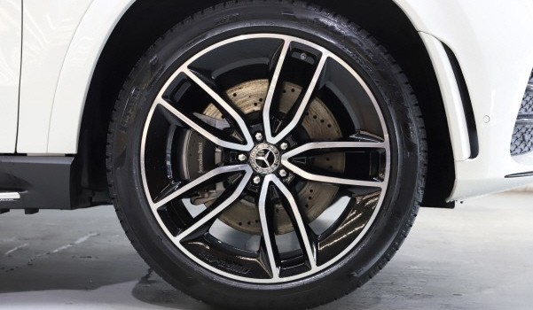 MERCEDES-BENZ GLE 350 de AMG Line 4Matic