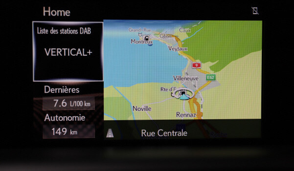 LEXUS NX 300h Celebrating 30