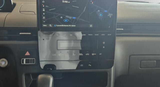 HYUNDAI STARIA Wagon 2.2 CRDi Amplia 4WD A