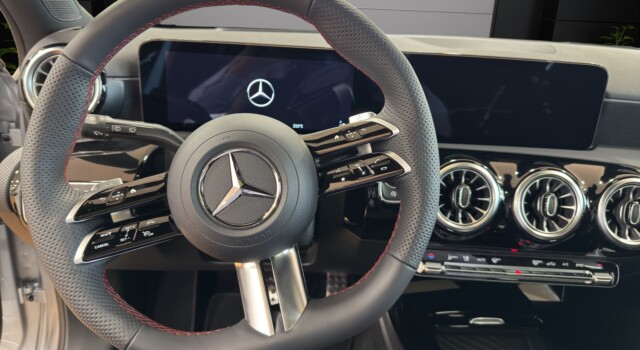 MERCEDES-BENZ A 250 4Matic 8G-DCT